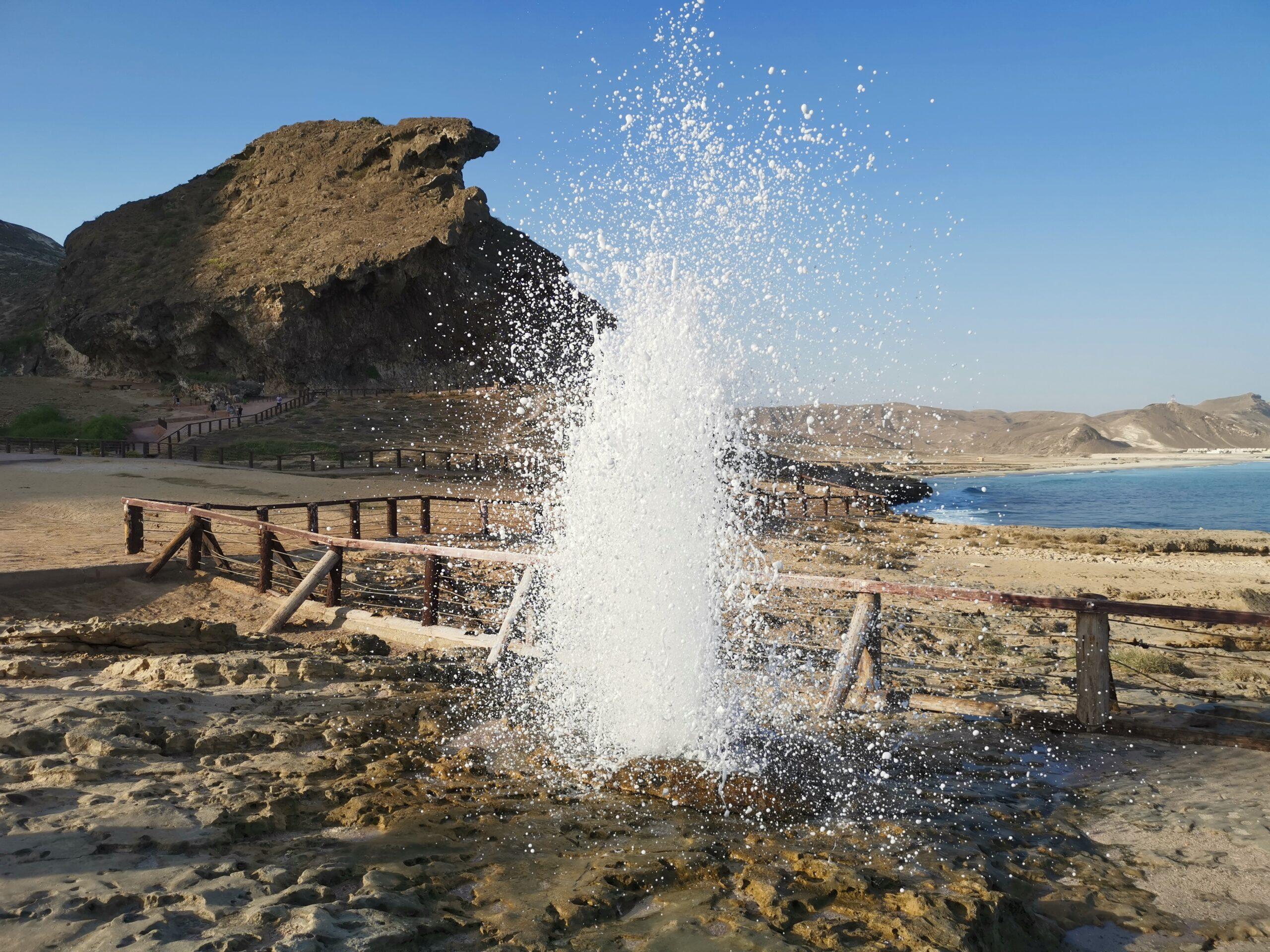 Blowholes on Mughsail beach - Salalah West tour