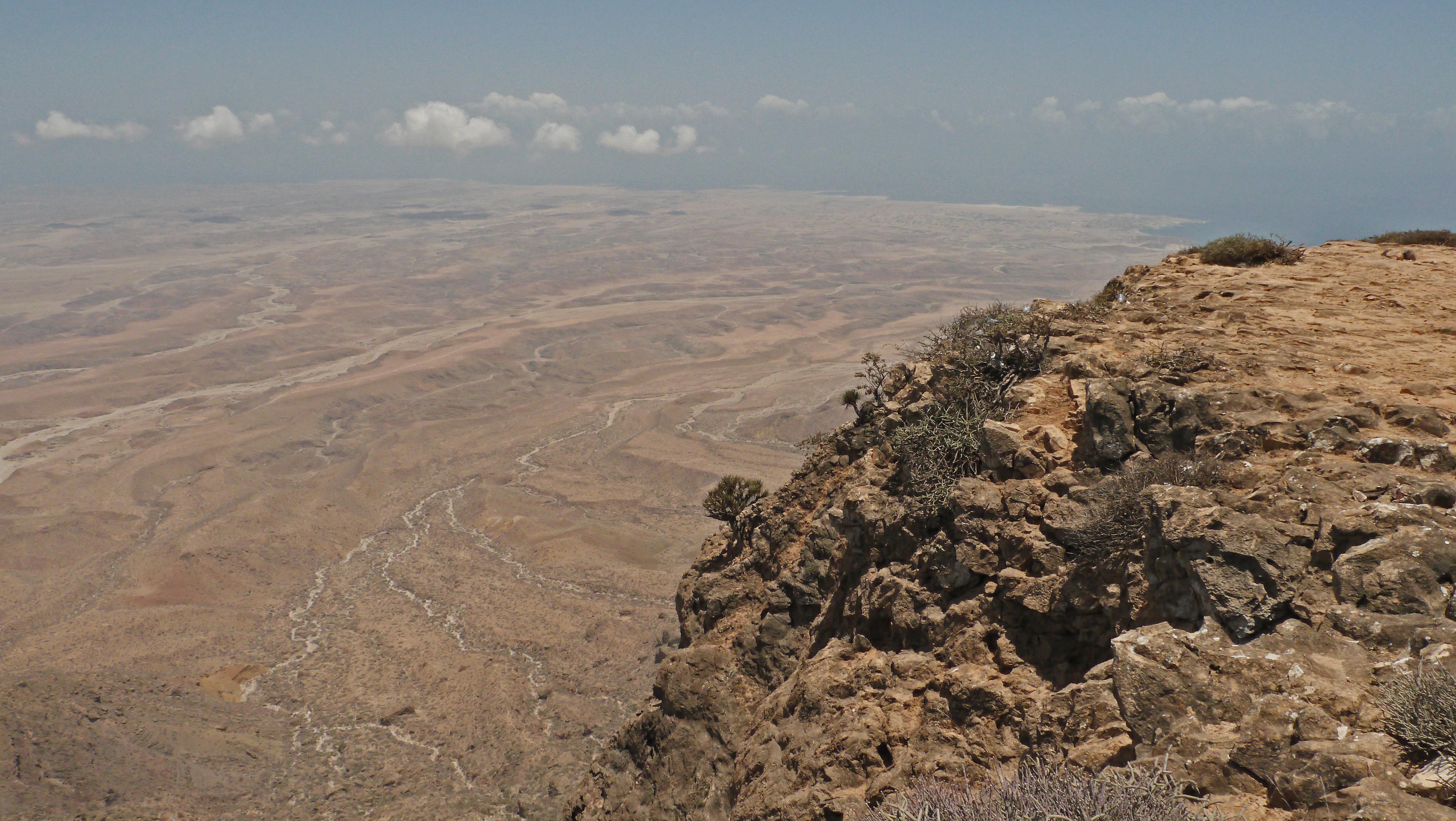 Panoramatic view from the slopes of Jebel Samhan above Mirbat, Salalah trip, Mountain Safari.