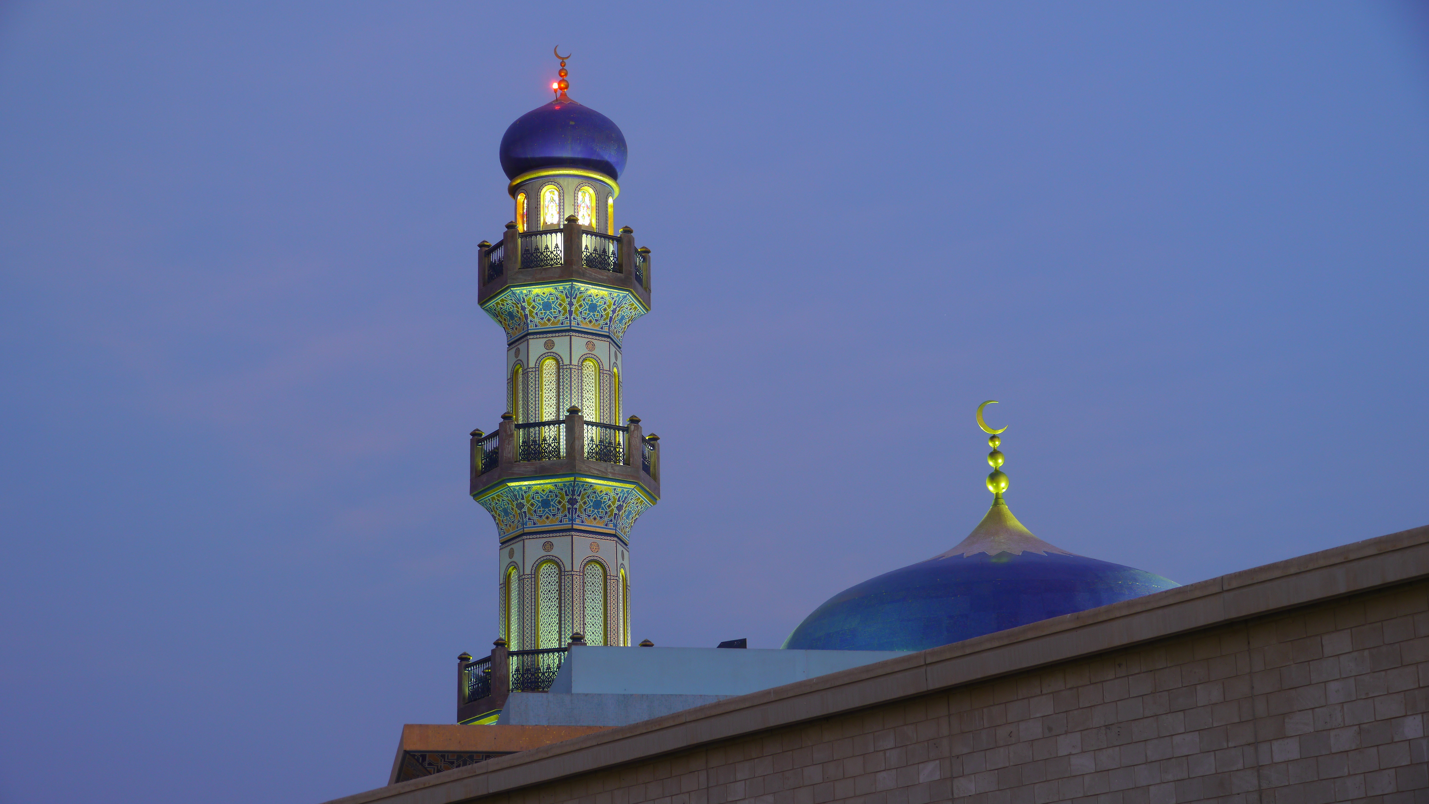 Mosque of the Sultan´s Palace al-Husn in Salalah, Salalah night trip, Salalah city tour