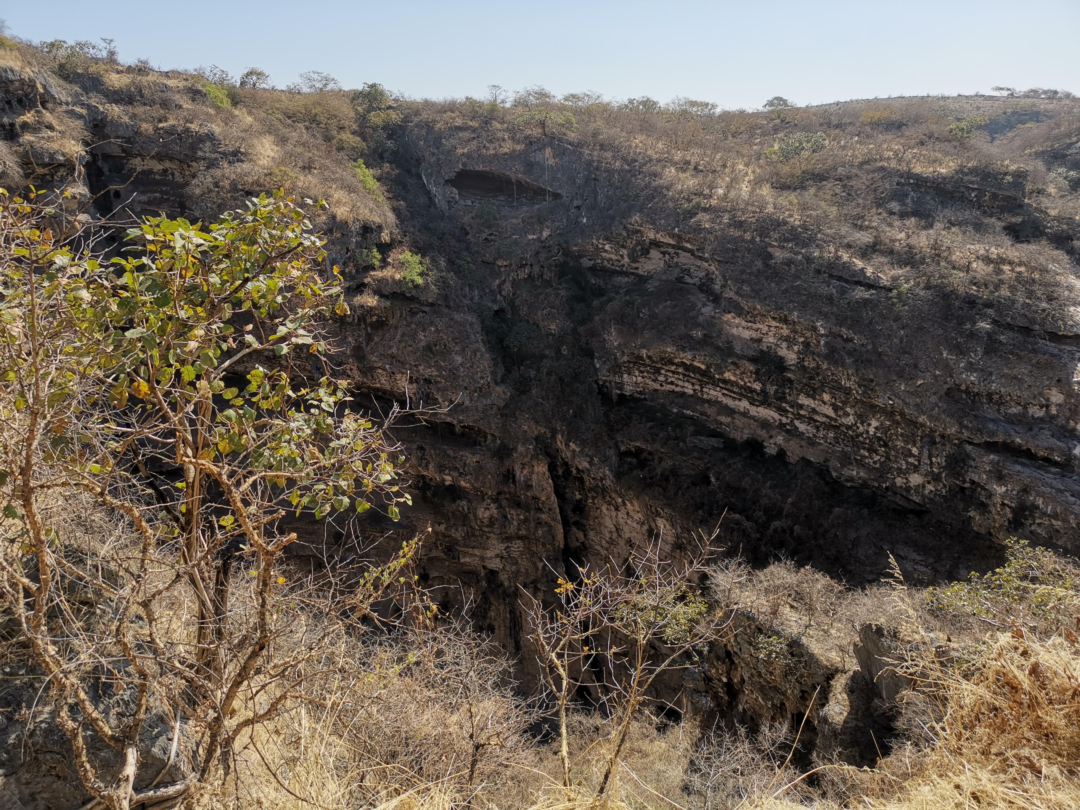 Tawi Attair sinkhole, Salalah Dhofar Mountain tour